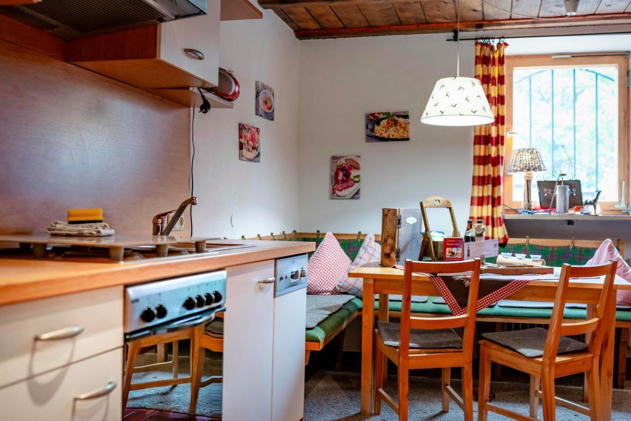 Hoglhaus & Malerwinkel * Mittenwald